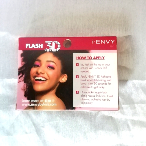 I-Envy 3D Flash eyelashes, multi-angle & volume. - Picture 2 of 3